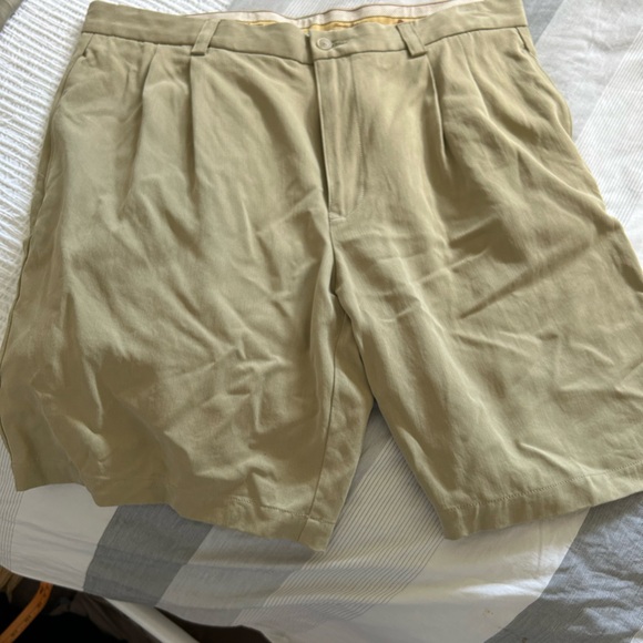 Men’s Tommy Bahama Silk Shorts - Picture 1 of 8
